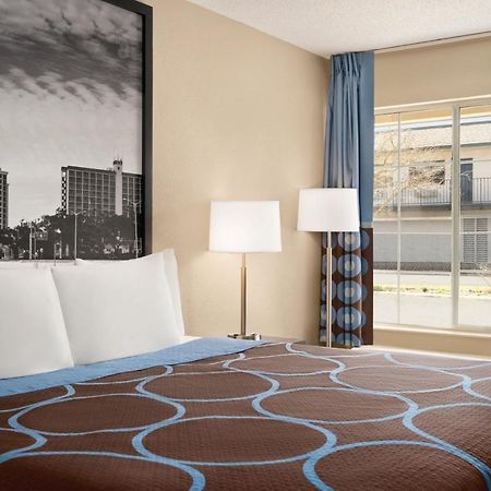 Motel Super 8 By Wyndham Gulfport Biloxi Airport Zewnętrze zdjęcie