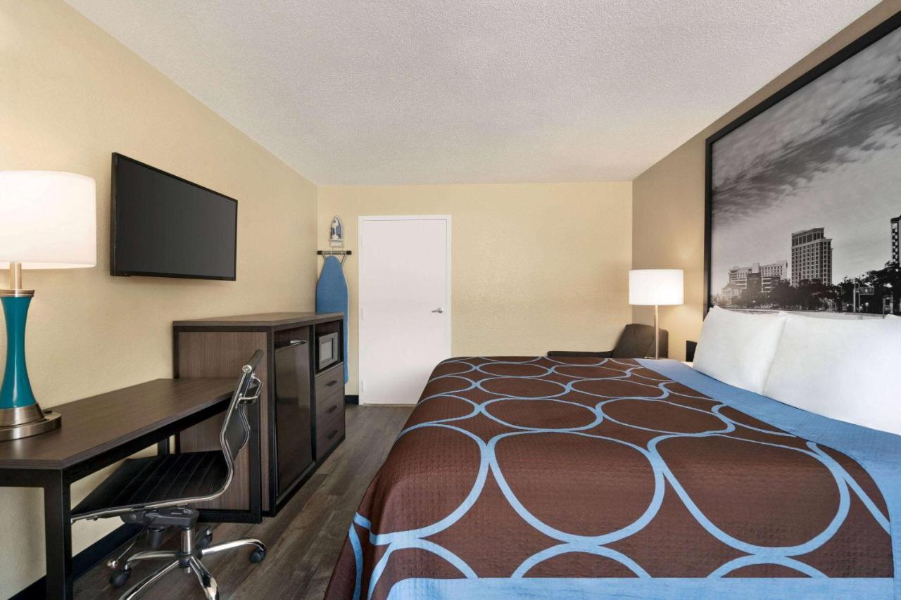 Motel Super 8 By Wyndham Gulfport Biloxi Airport Zewnętrze zdjęcie